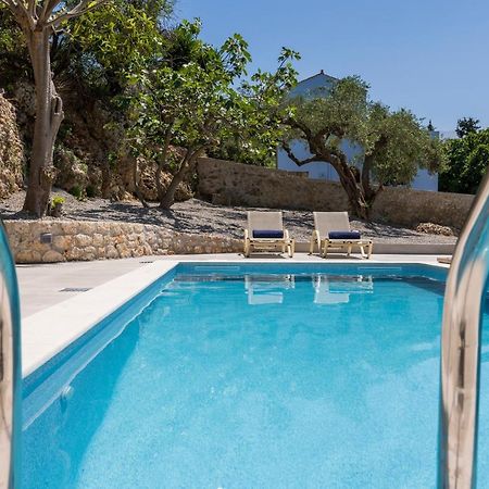 Villa Eva Provarma Екстериор снимка