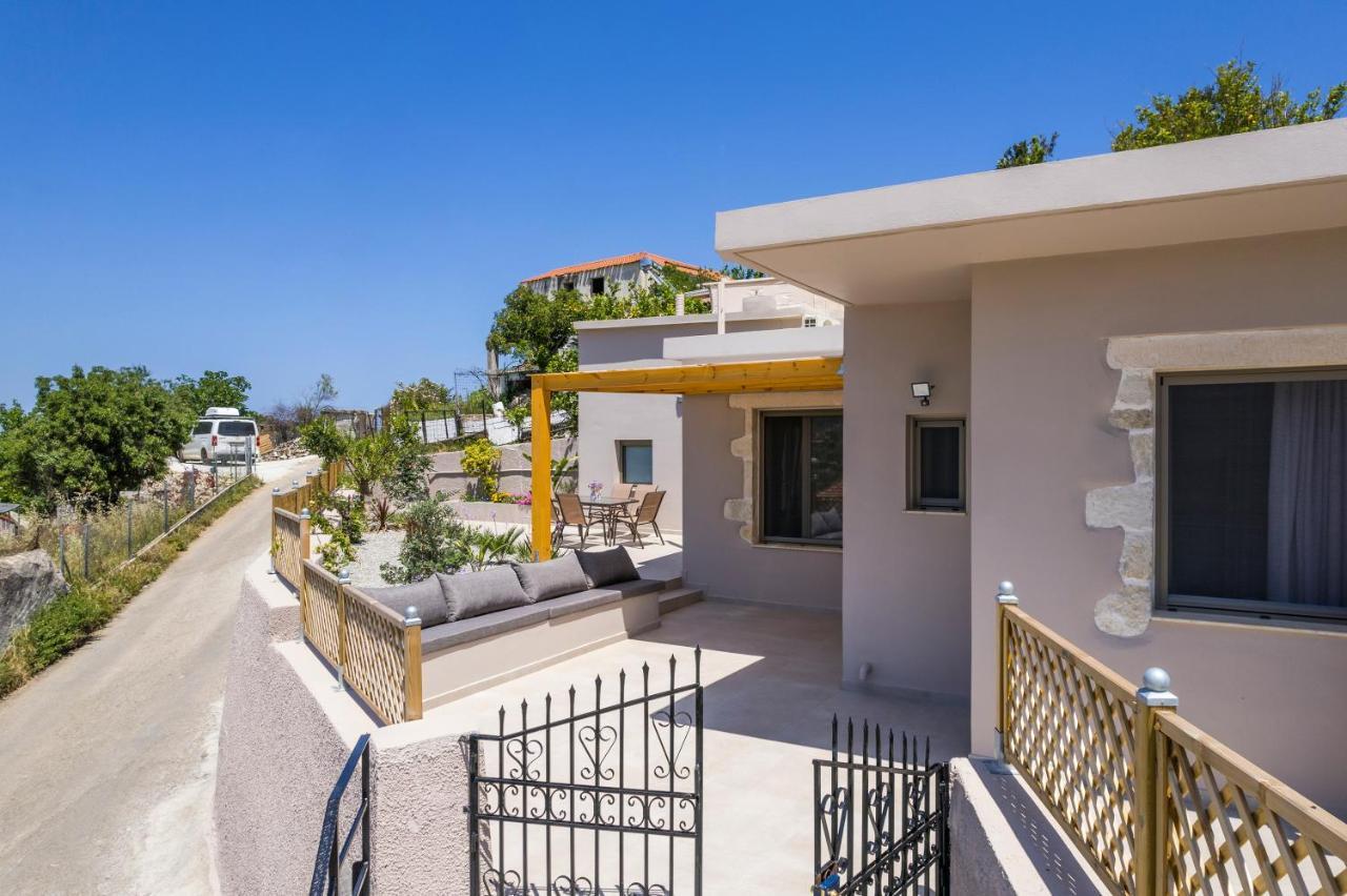 Villa Eva Provarma Екстериор снимка