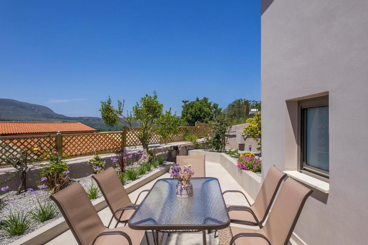 Villa Eva Provarma Екстериор снимка